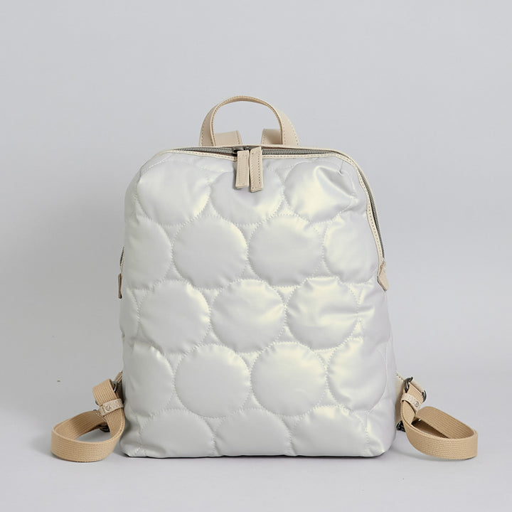 Parrot(パロット) ふっくら軽やかな縦型リュック – VIA DOAN（ヴィア