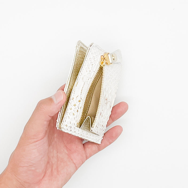 Doree ドーレ 薄型二つ折りコンパクト財布