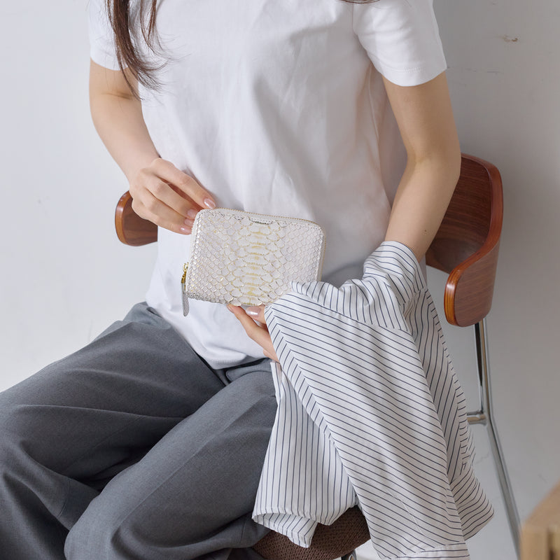 Doree ドーレ BOX小銭入れ付きラウンドファスナー短財布