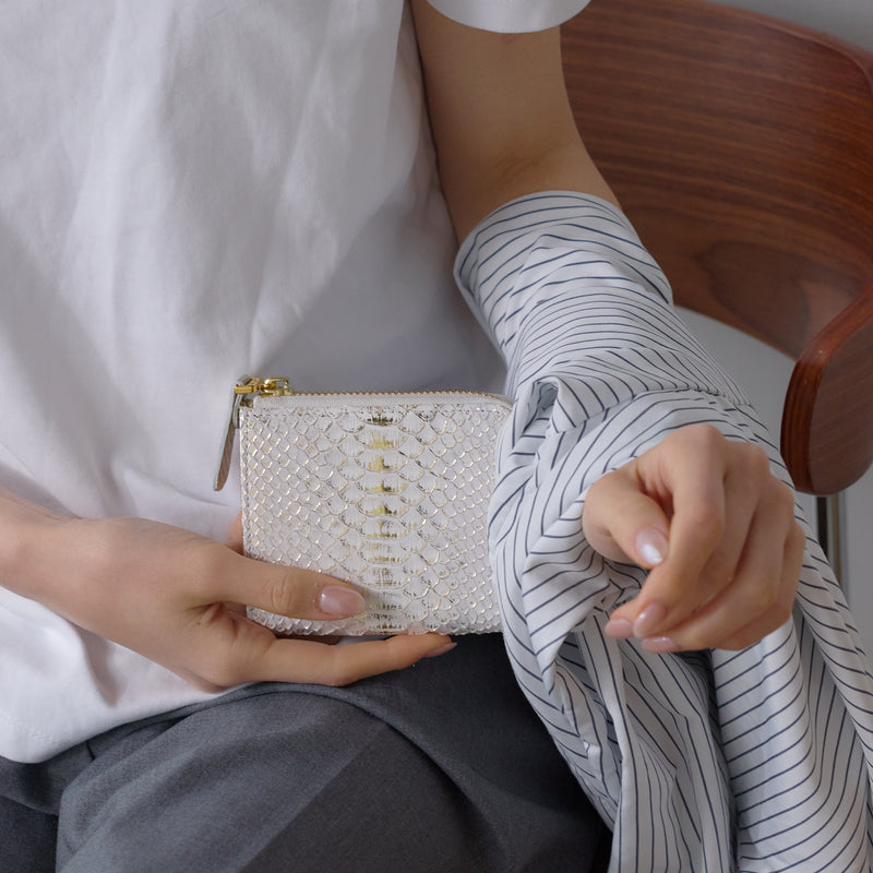 Doree ドーレ BOX小銭入れ付きL字ファスナー型短財布