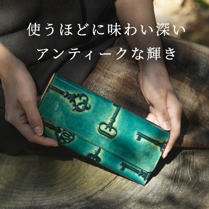 Retro(レトロ) イタリア製牛革のアンティークなかぶせ型長財布 – VIA